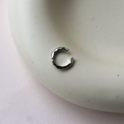 Horace Ear Cuff Hammered - Silver
