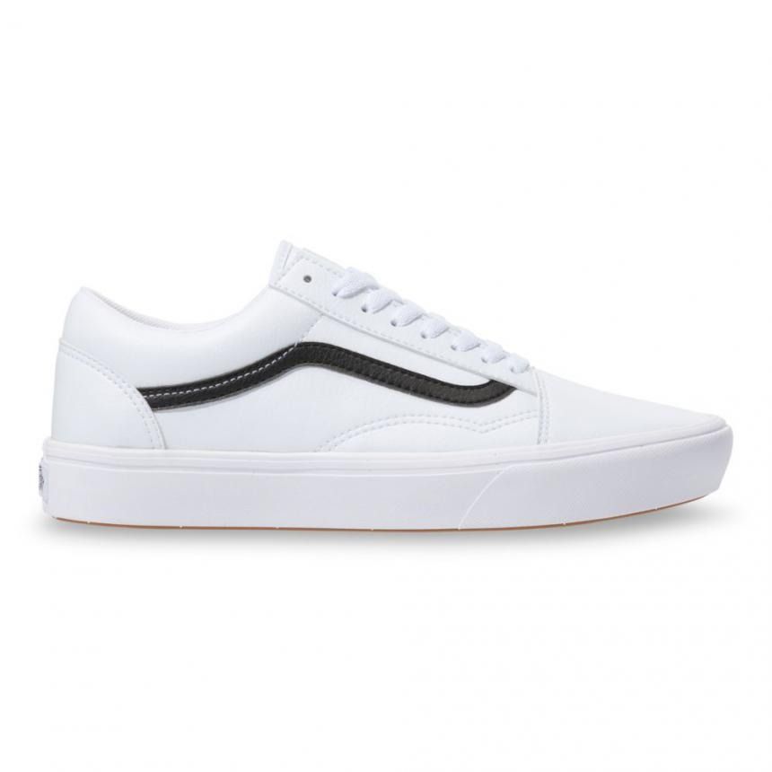 vans comfycush old skool true white