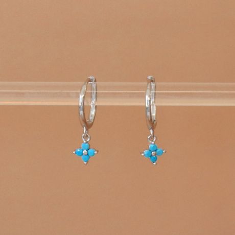 Horace Otura boucle oreille