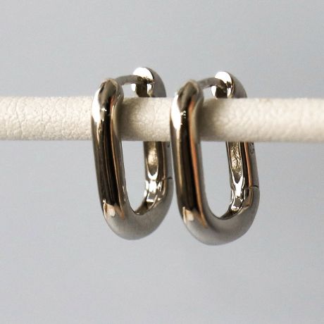 Horace Rada boucle oreille